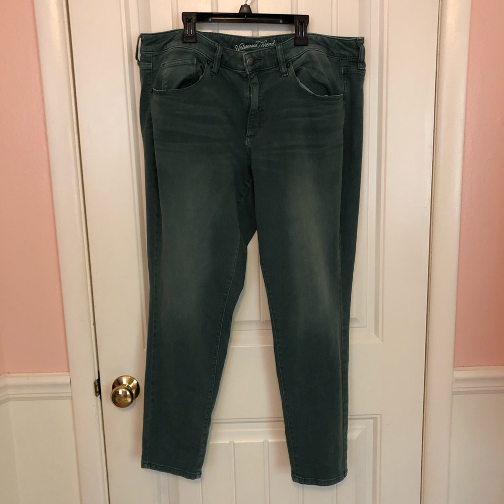 Universal Thread green faded denim jeans